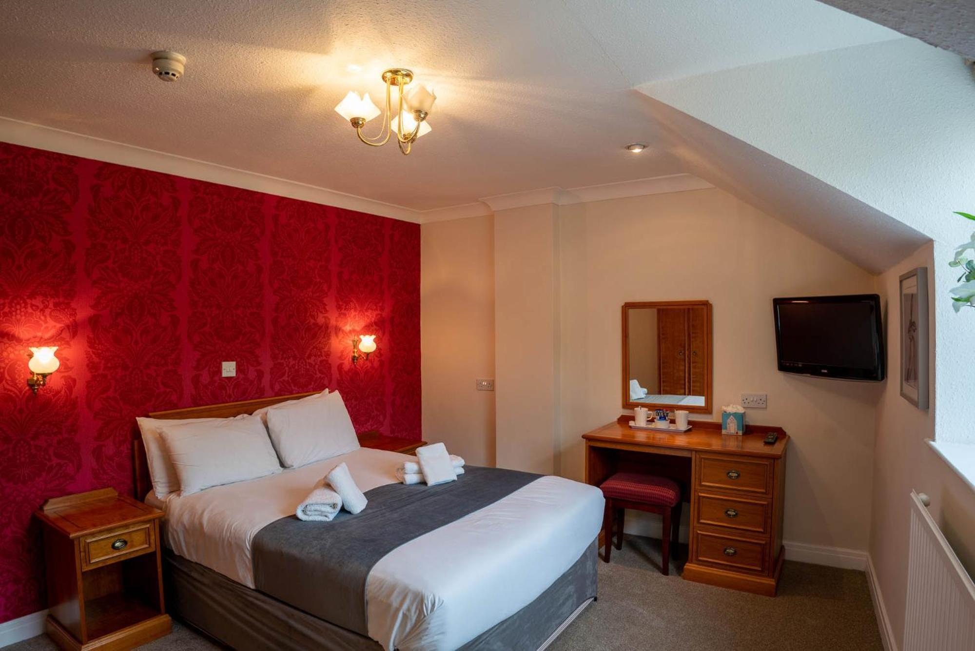 East Ayton Lodge Hotel, Скарборо Экстерьер фото